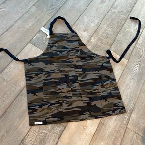 Nwt Johnny was apron